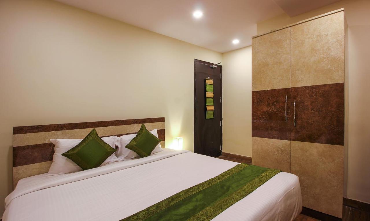 Treebo Address Inn, Banjara Hills Хайдарабад Экстерьер фото