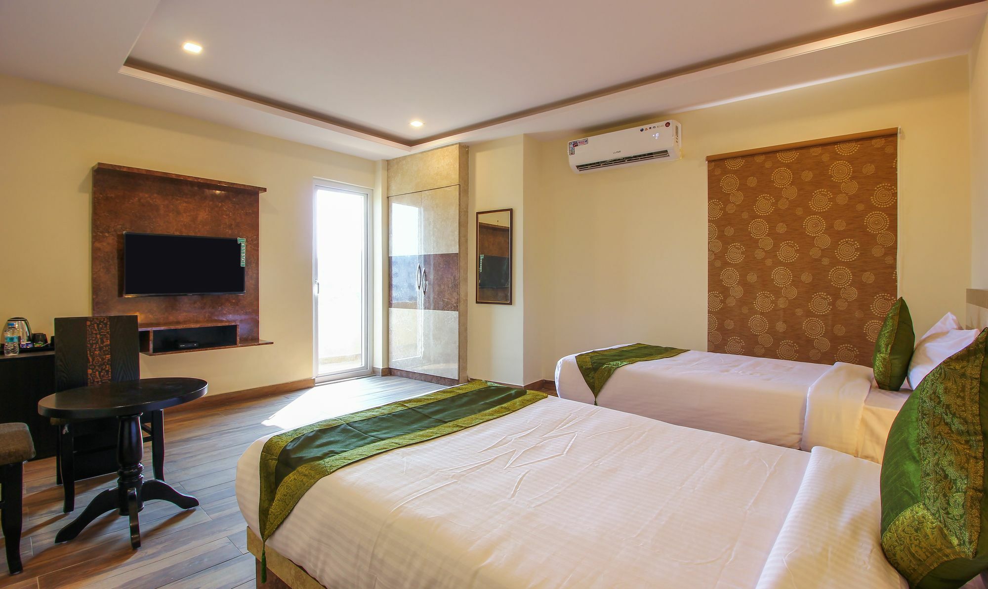 Treebo Address Inn, Banjara Hills Хайдарабад Экстерьер фото